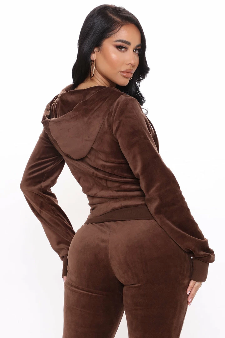 Best deal ๐ฏ Fashion Nova The Original Trendsetter Velour Set - Chocolate Loungewear Sets ๐ 7 Fashion Nova The Original Trendsetter Velour Set - Chocolate Loungewear Sets