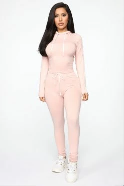 Fashion Nova Tennis Courts III Set - Blush