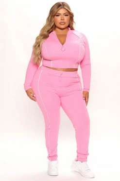 Promo ๐คฉ Fashion Nova Friendly Competition Set - Pink ๐คฉ 11 Fashion Nova Friendly Competition Set - Pink