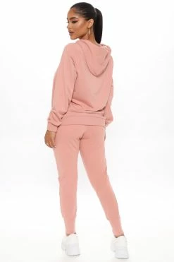 Fashion Nova The New Look Joggers - Mauve