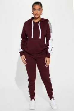 Fashion Nova Analissa Pullover Hoodie - Maroon
