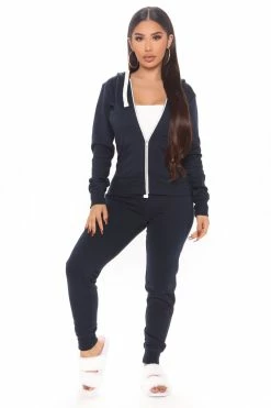 Fashion Nova Relaxed Vibe Joggers - Navy