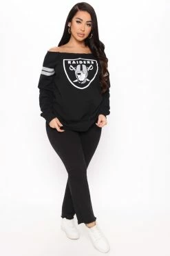 Fashion Nova NFL Offensive Tackle Raiders Off Shoulder Sweatshirt - Black