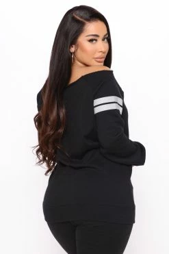 Fashion Nova NFL Offensive Tackle Raiders Off Shoulder Sweatshirt - Black