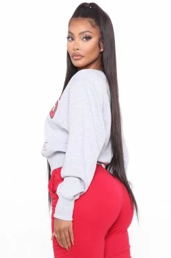 Fashion Nova NBA Off The Court Bulls Cropped Sweatshirt - Heather Grey Hoodies & Sweatshirts