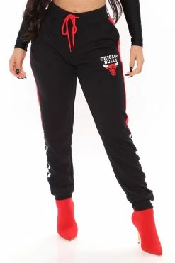 Fashion Nova Sweatpants & Joggers NBA Offensive Fouls Bulls Sweatpants - Black