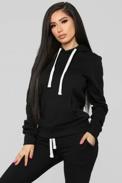Fashion Nova Relaxed Vibe Solid Hoodie - Black