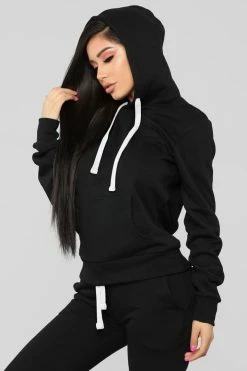 Fashion Nova Relaxed Vibe Solid Hoodie - Black