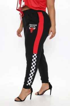 Fashion Nova Sweatpants & Joggers NBA Offensive Fouls Bulls Sweatpants - Black