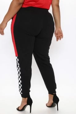 Fashion Nova Sweatpants & Joggers NBA Offensive Fouls Bulls Sweatpants - Black