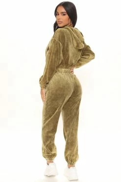 Fashion Nova Stay In With Me Cropped Hoodie - Olive