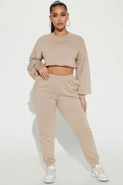 Fashion Nova Like A Champ Pullover Sweatshirt - Mocha