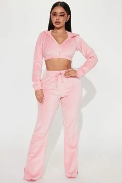 Fashion Nova Running Into Town Velour Pant Set - Pink