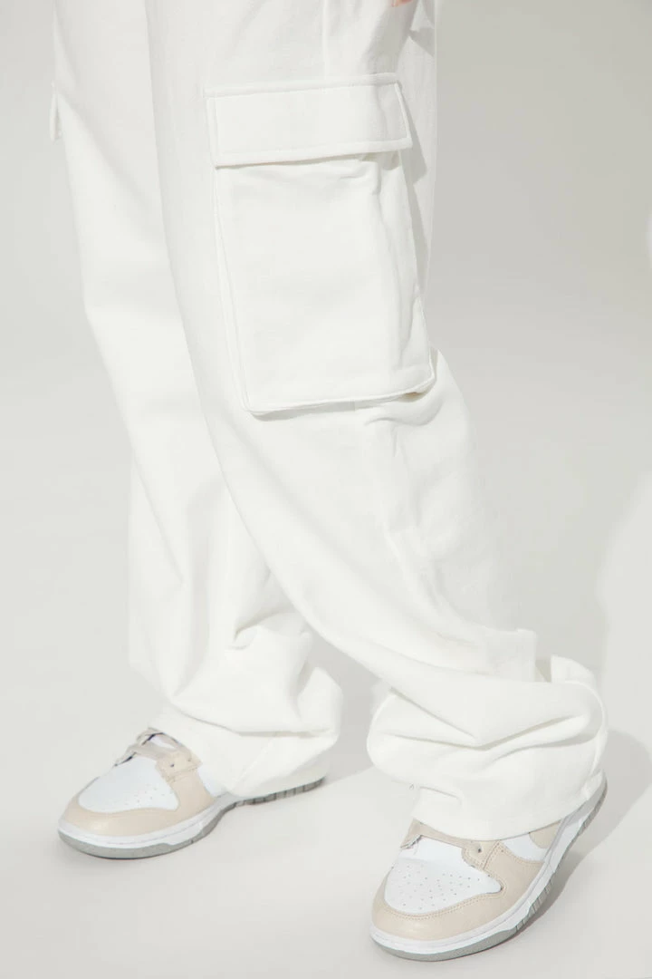 Brand new 🧨 Fashion Nova Chill Days Cargo Pant Set - White 😀 5 Fashion Nova Chill Days Cargo Pant Set - White