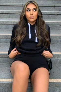 Fashion Nova Relaxed Vibe Solid Hoodie - Black
